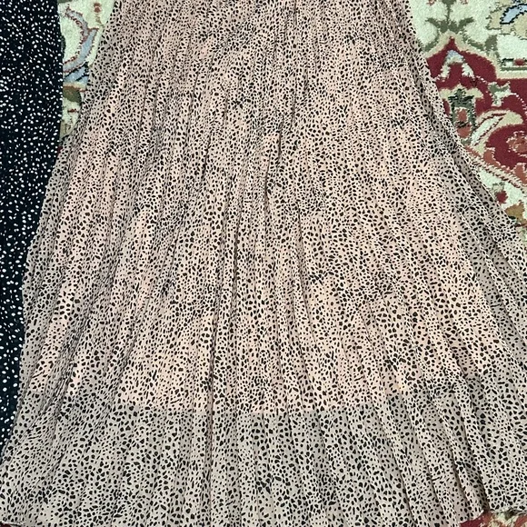 2 WD.NY Skirts - Picture 4 of 5